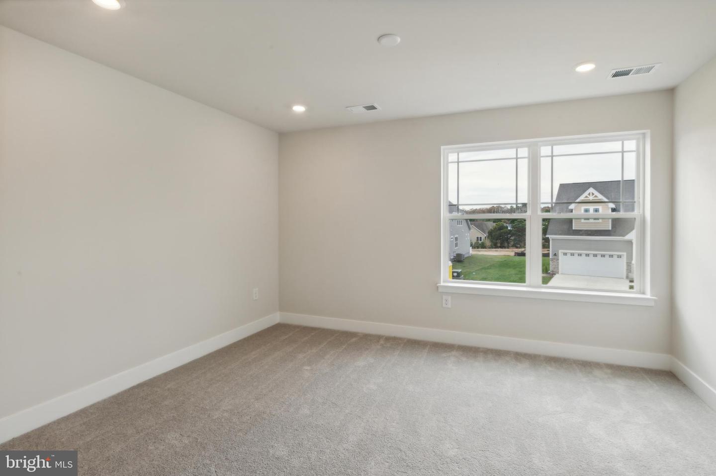 24202 Long Pond Dr Property Photo 24