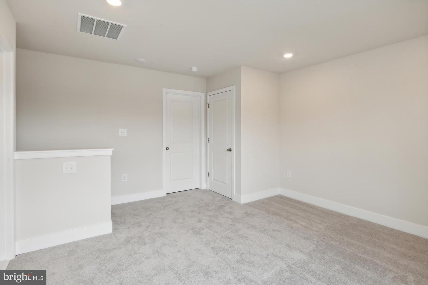 24202 Long Pond Dr Property Photo 26