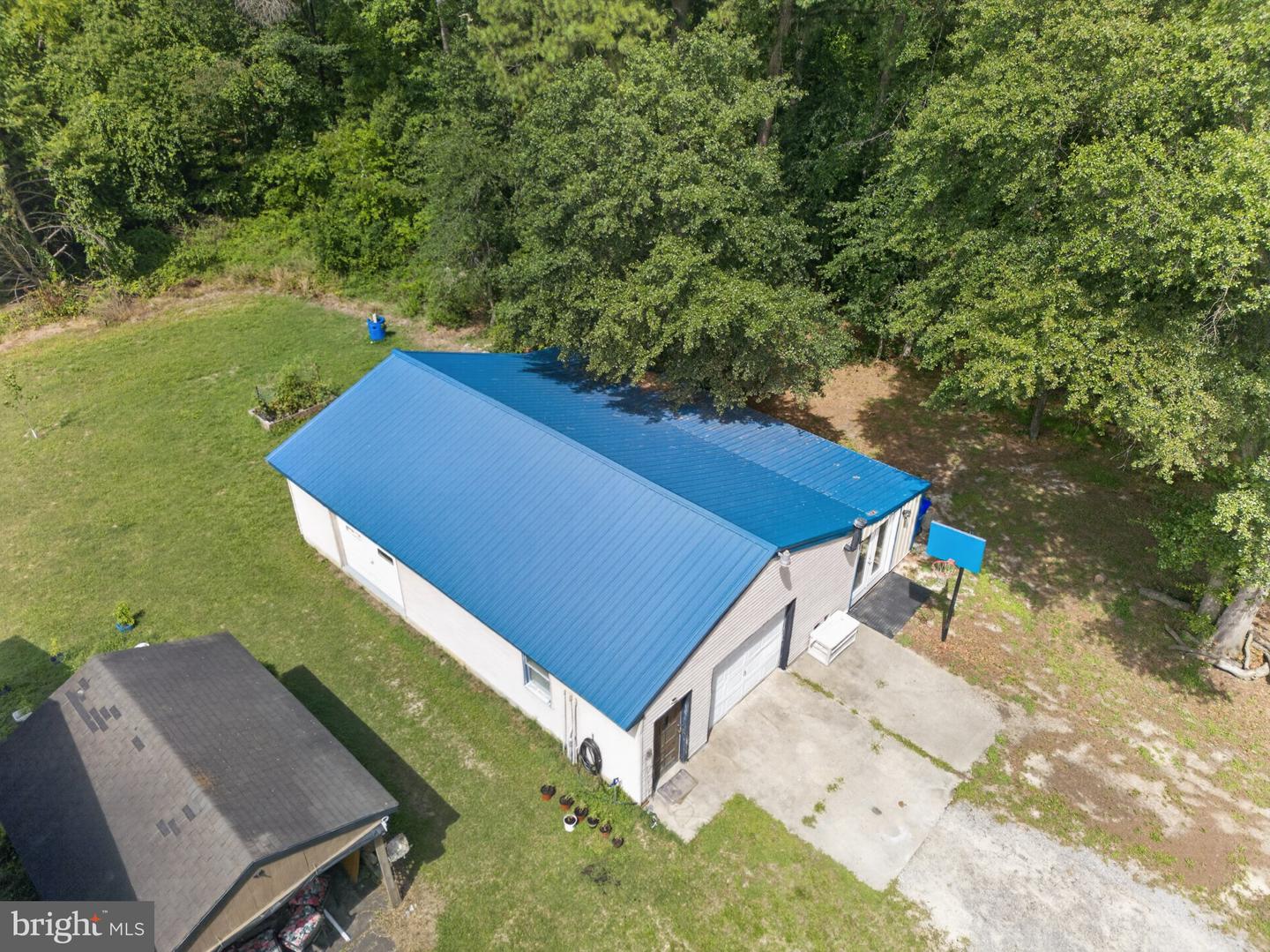 DESU2118660 Property Photo 28