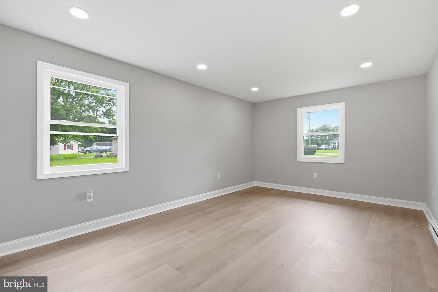 22403 Zoar Rd Property Photo 9