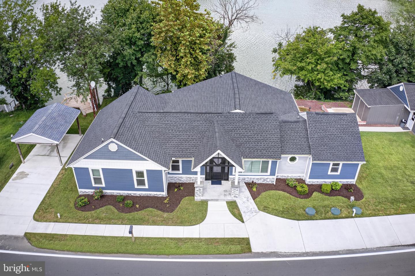 8547 Hearns Pond Rd Property Photo 1