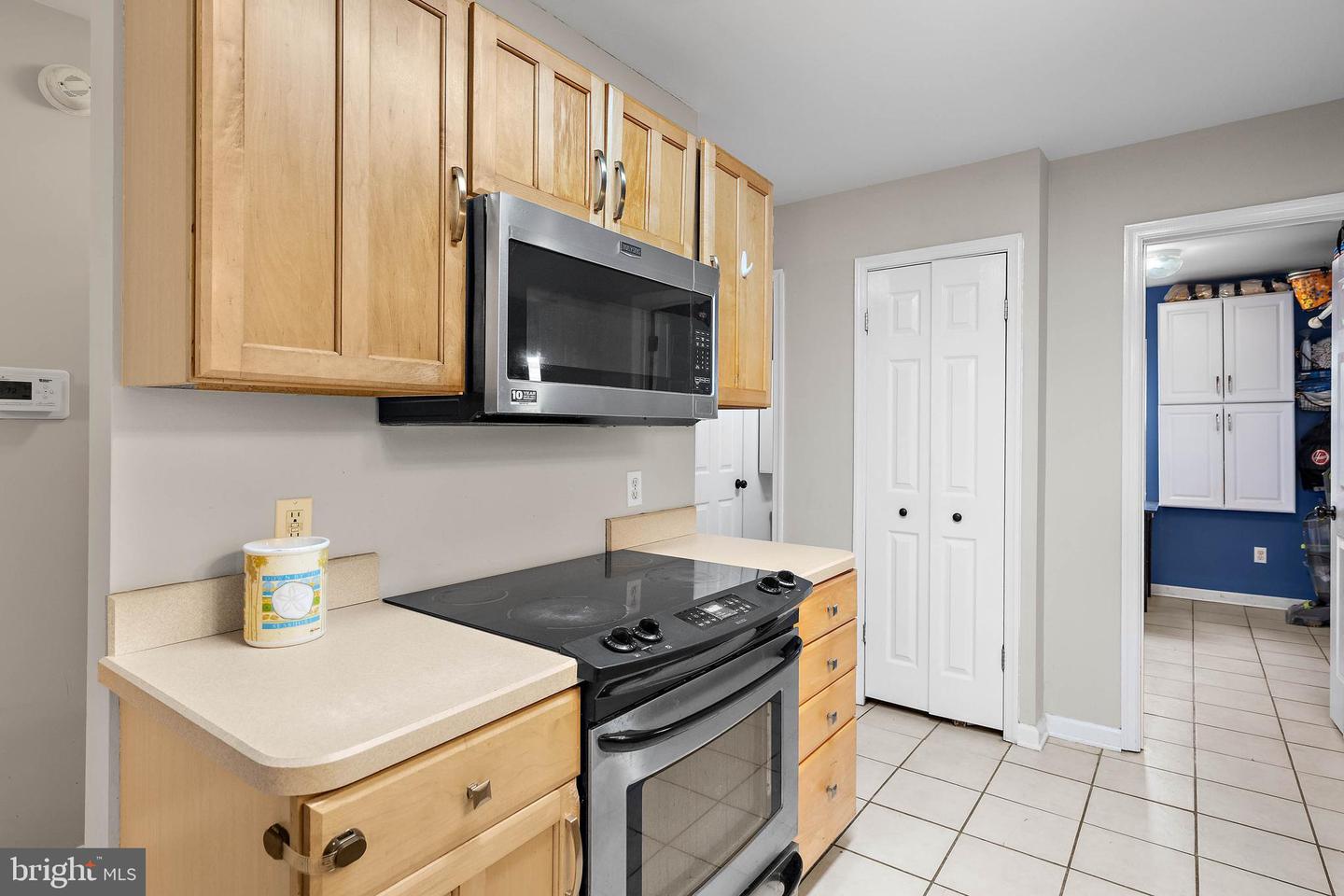 305 Laurel Rd Property Photo 15