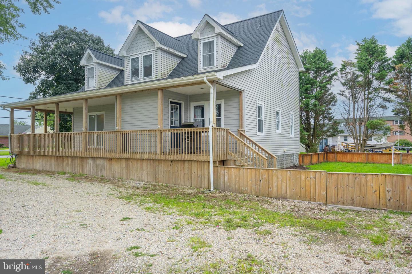 305 Laurel Rd Property Photo 42