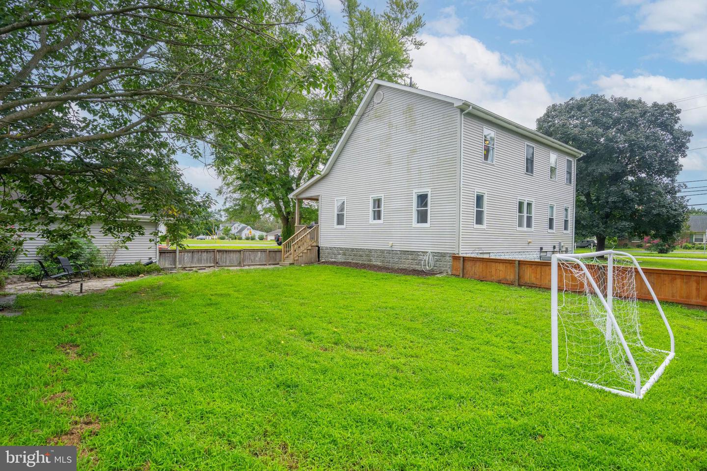 305 Laurel Rd Property Photo 45