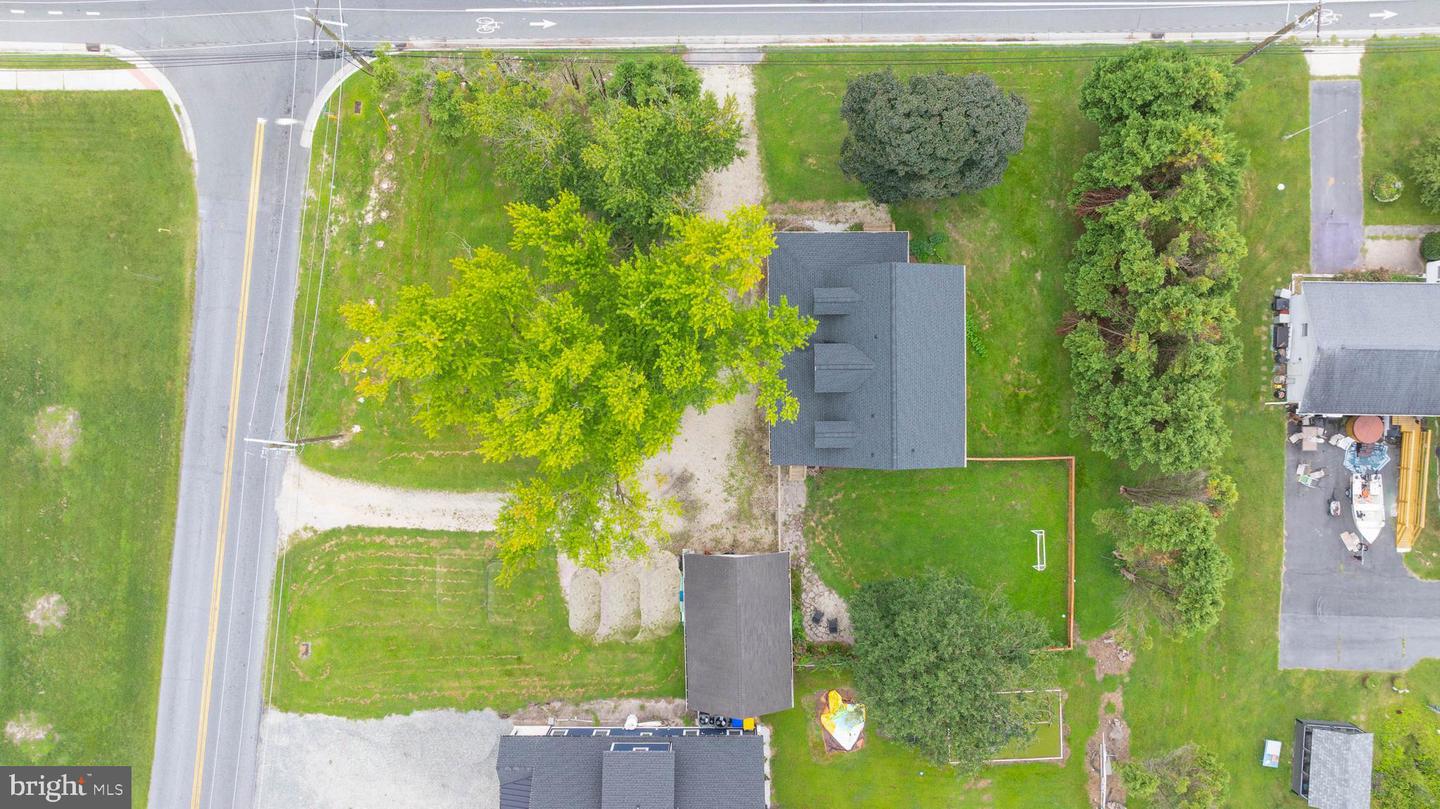 305 Laurel Rd Property Photo 58