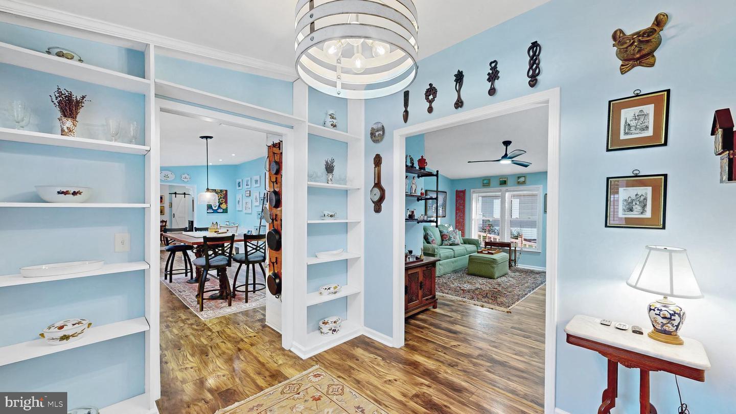 26518 Launch Cv #2949 Property Photo 19