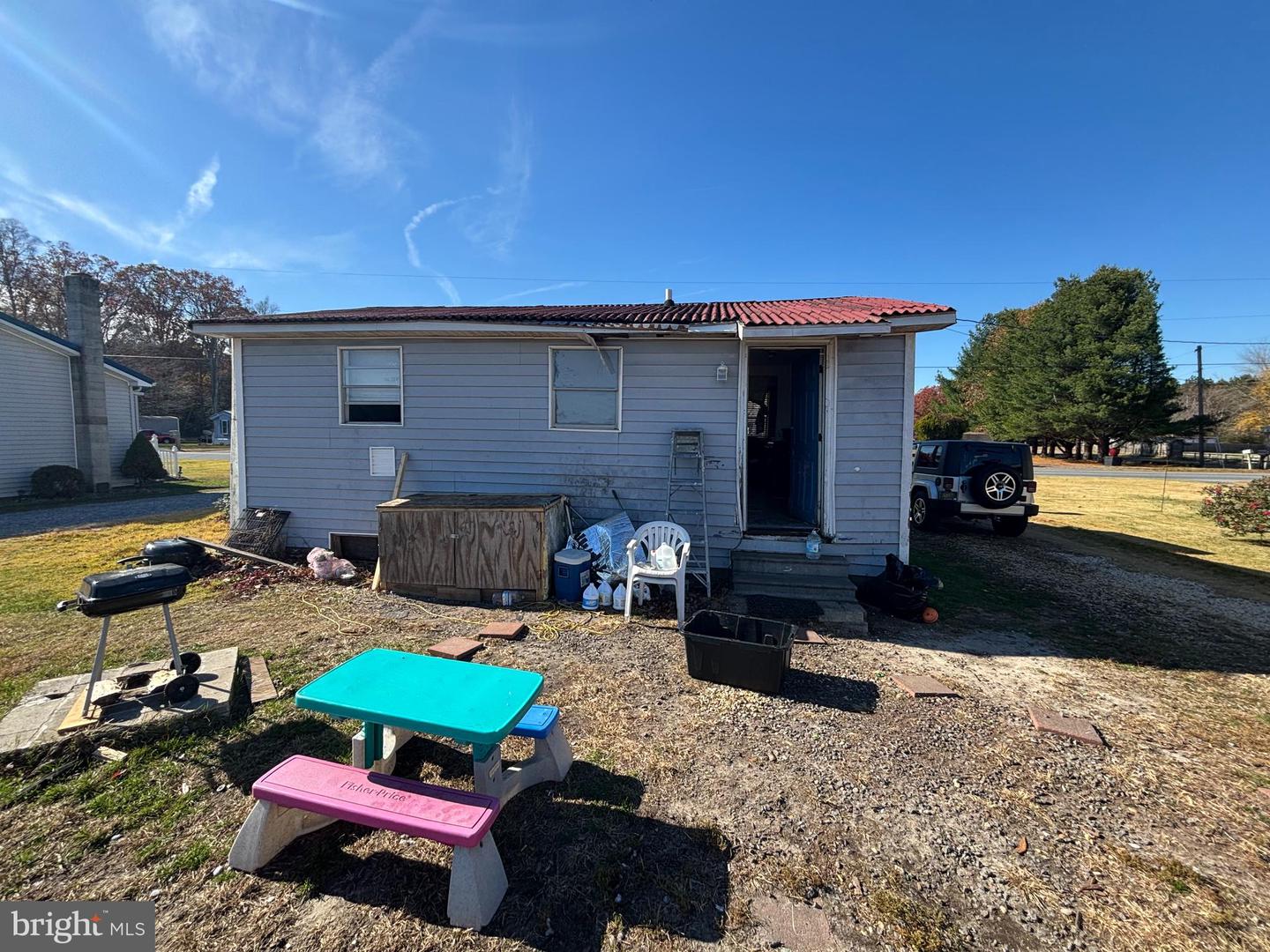 26897 William Street Rd Property Photo 2