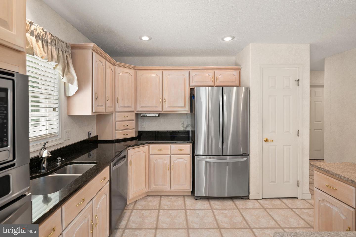 105 Shallow Brooke Ct Property Photo 6