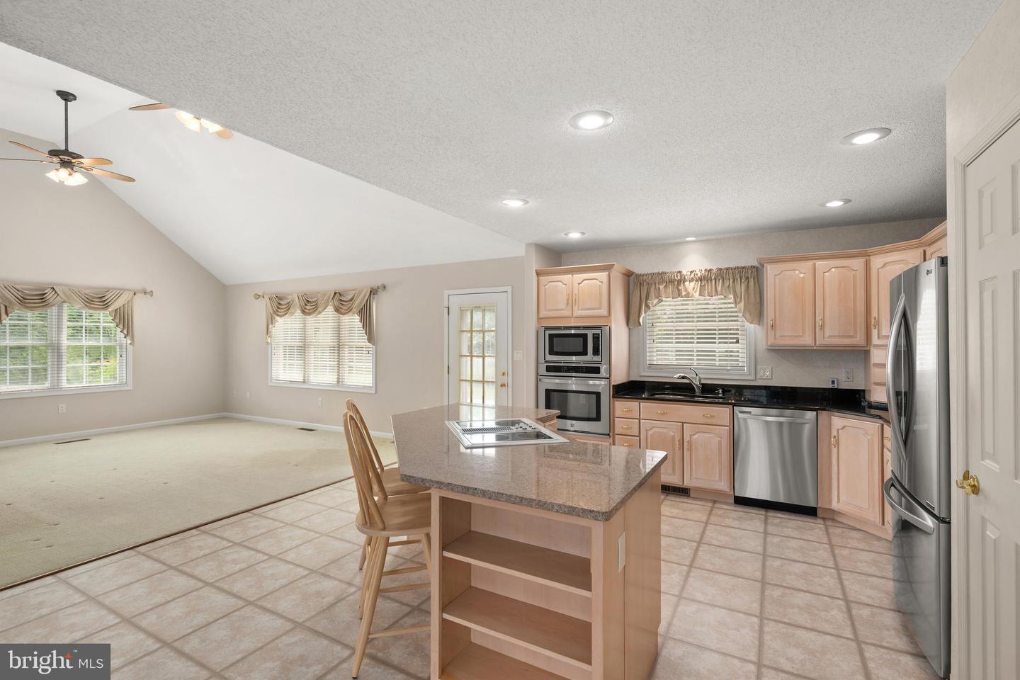 105 Shallow Brooke Ct Property Photo 7