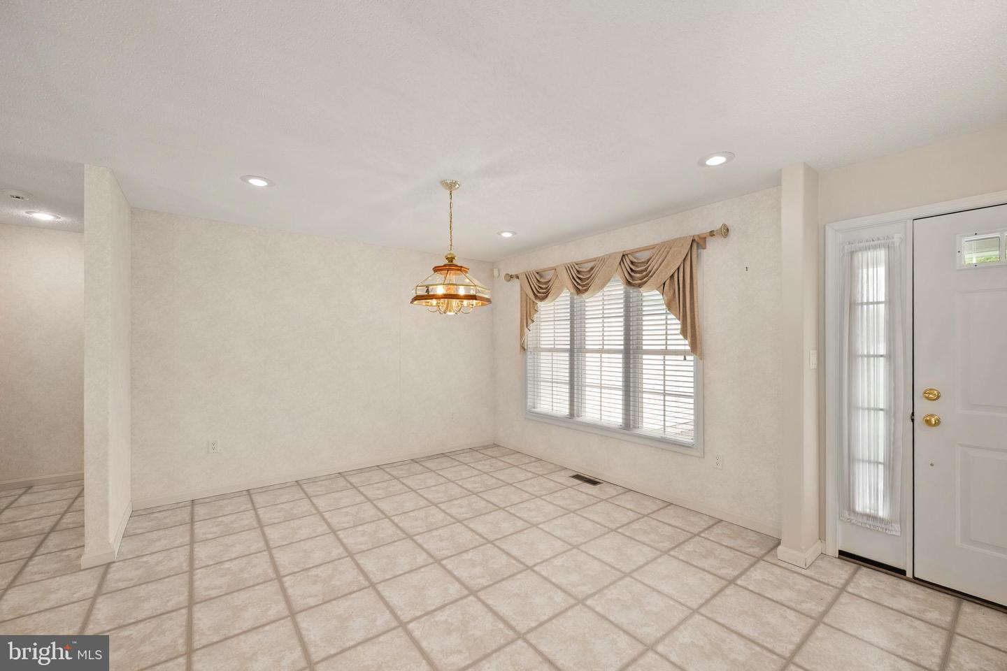 105 Shallow Brooke Ct Property Photo 11