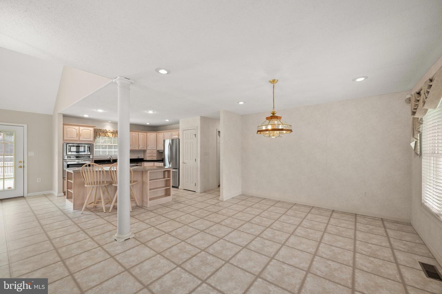 105 Shallow Brooke Ct Property Photo 12
