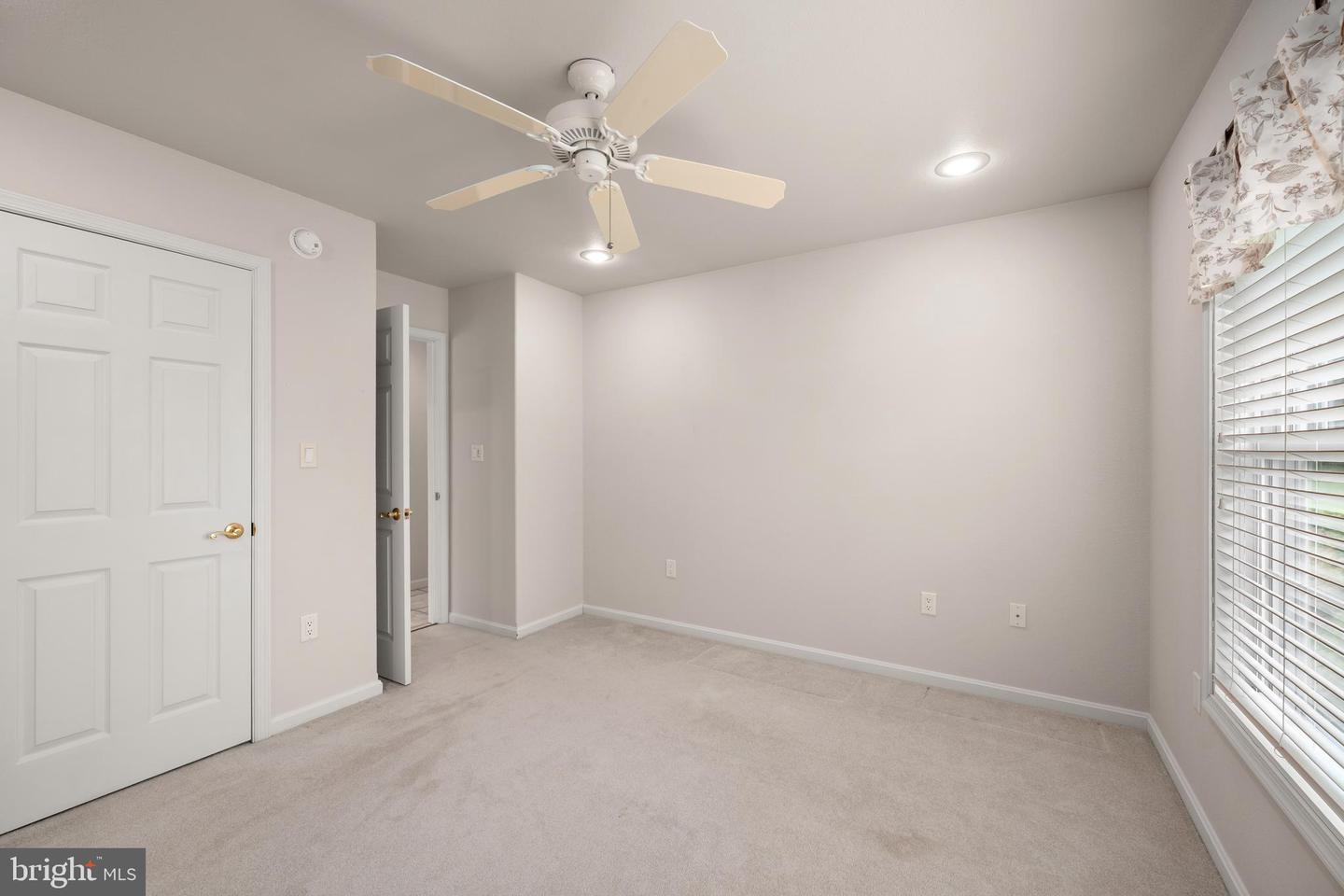 105 Shallow Brooke Ct Property Photo 20