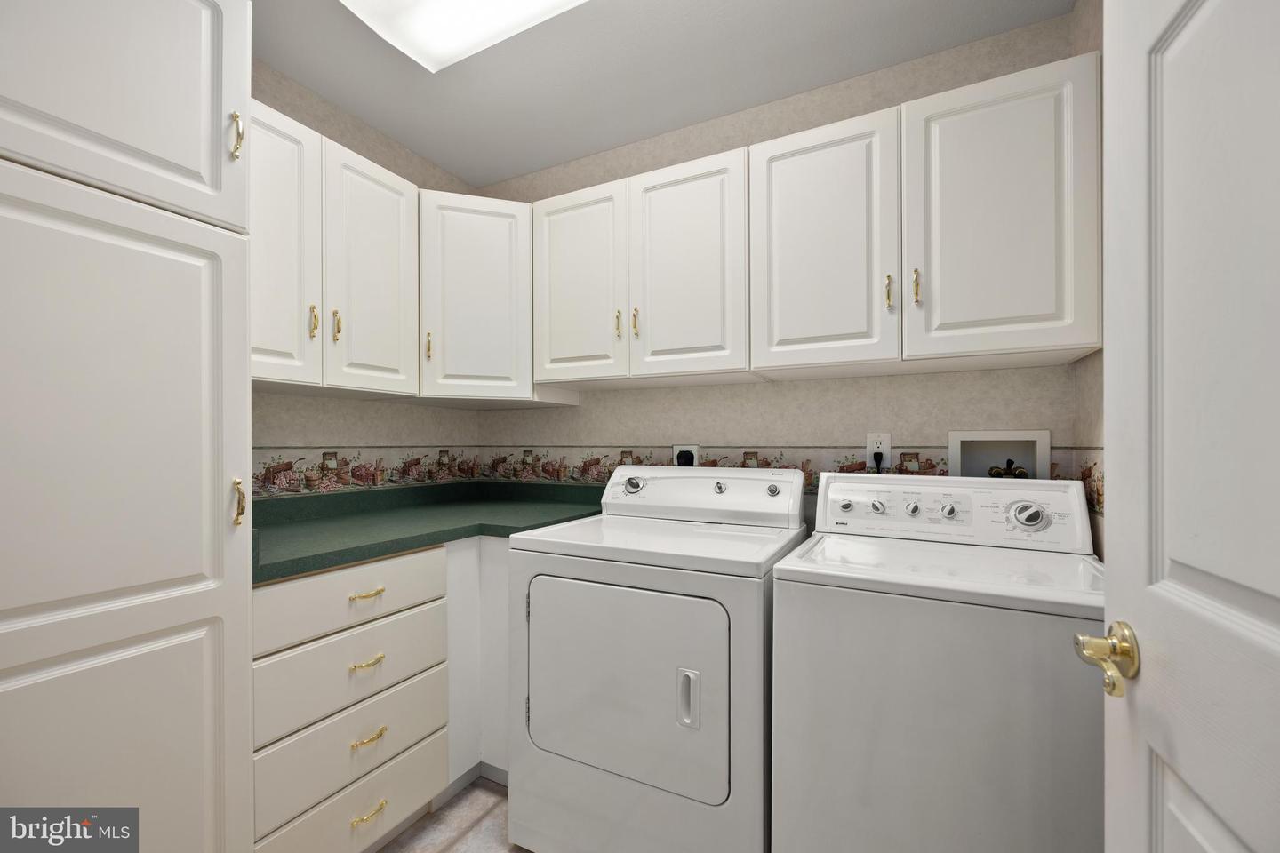 105 Shallow Brooke Ct Property Photo 24