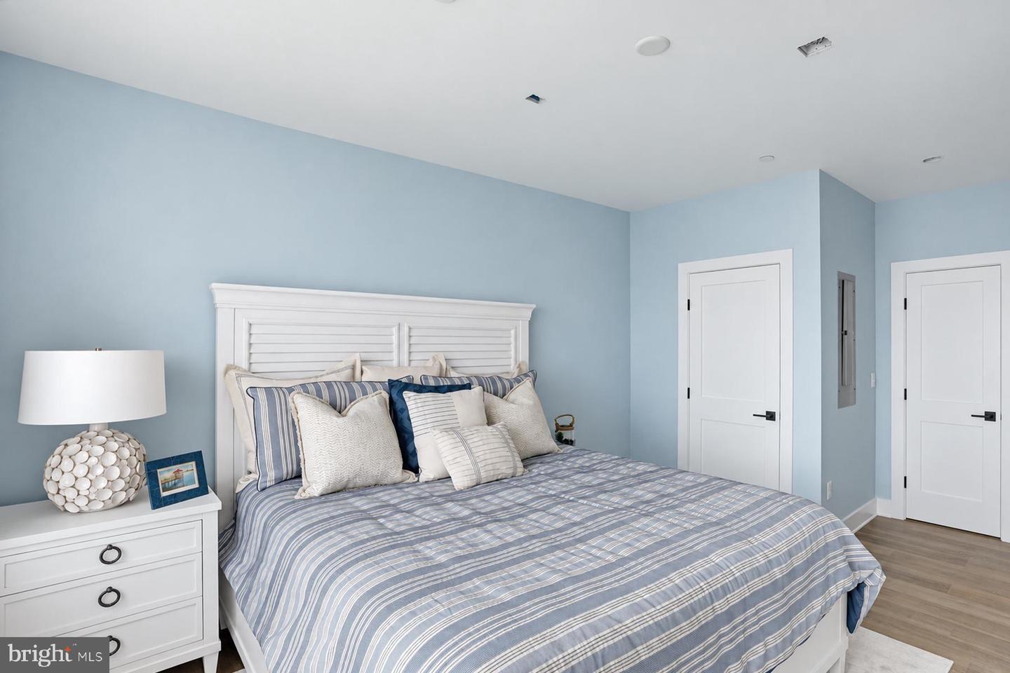 32768 Oak Orchard Rd #102 Property Photo 14