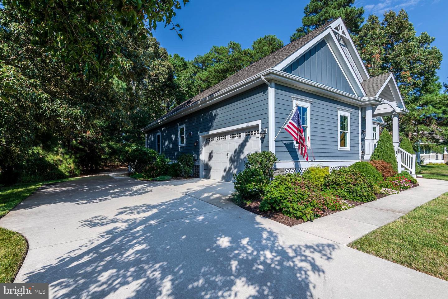 23261 Horse Island Rd Property Photo 3