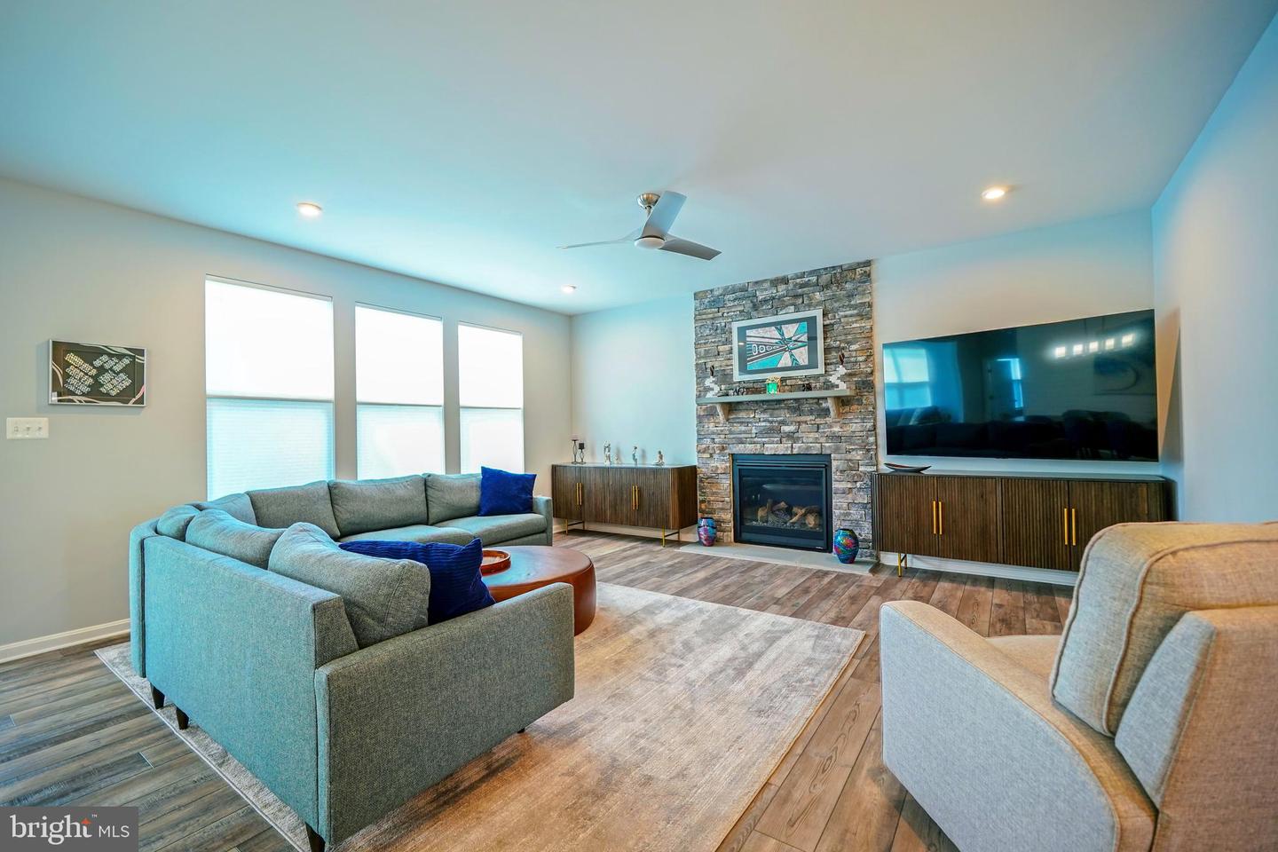 32158 Deerwood Ln Property Photo 4