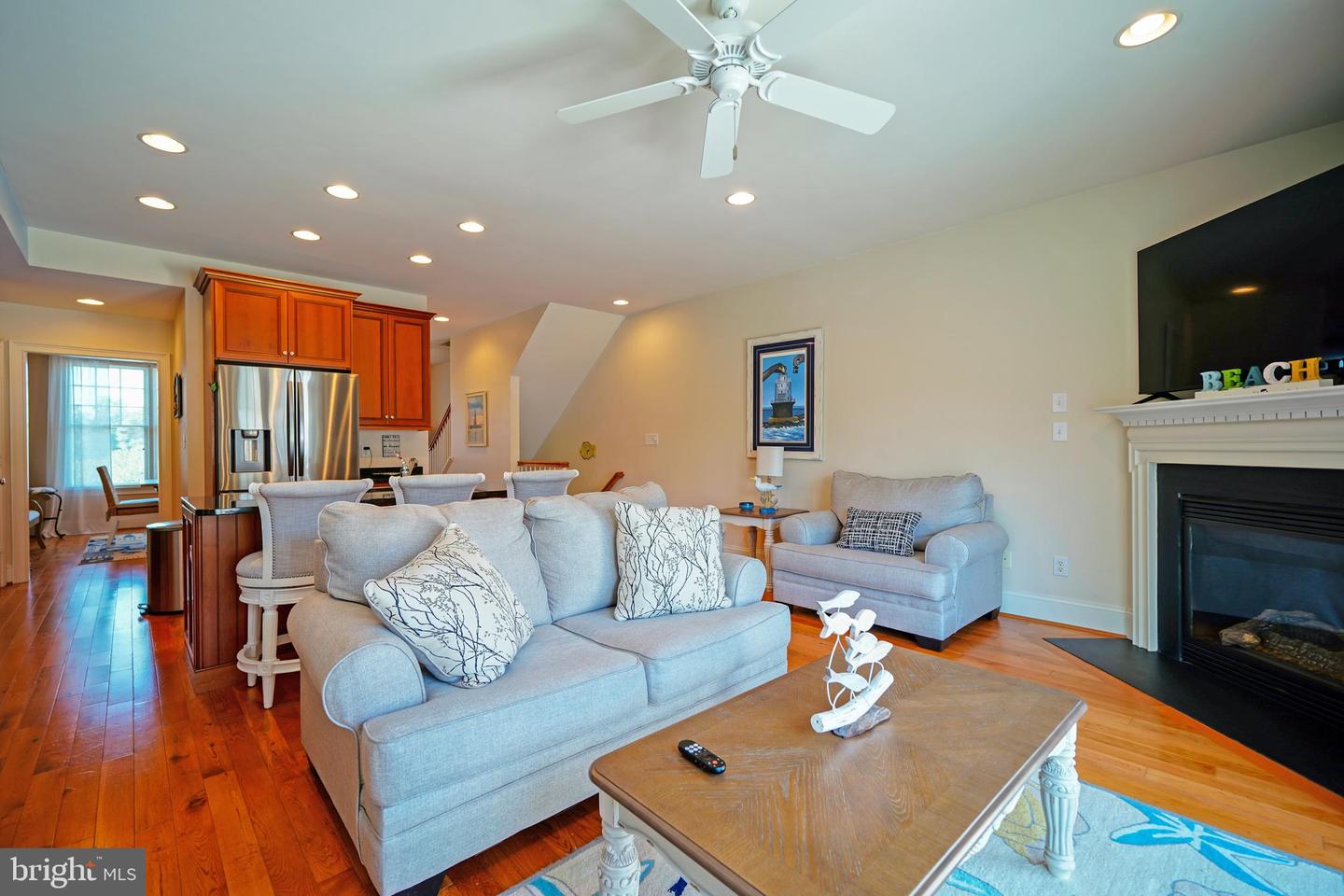 18745 Bethpage Dr Property Photo 6