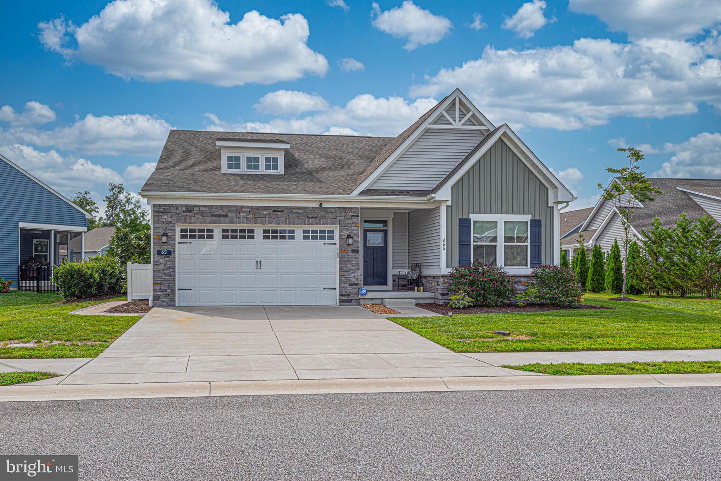 65 OLD FORGE DR