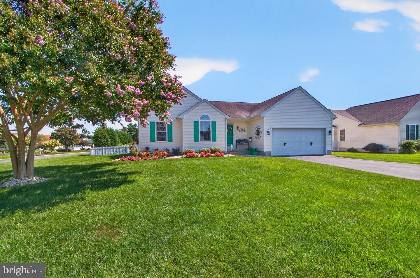 34766 LAUREN DR