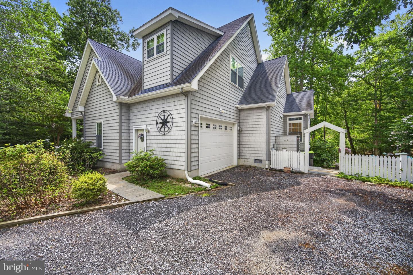 19 Holly Rdg Property Photo 2