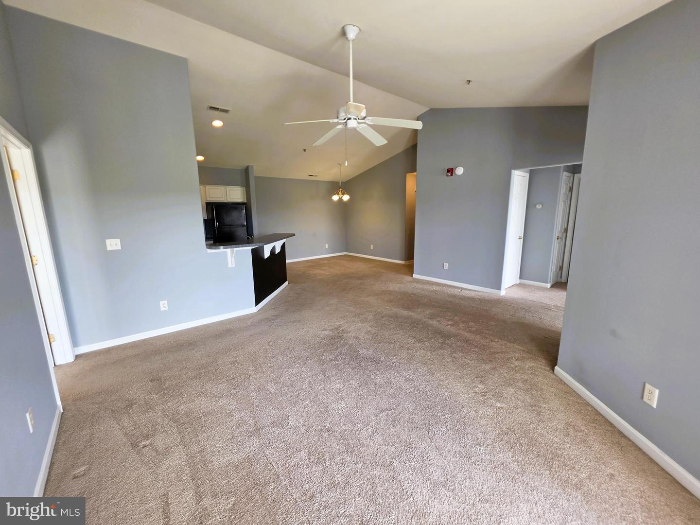 3003 Heather Dr #j Property Photo 9