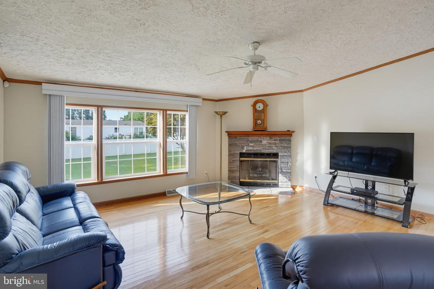 27657 Dunstan Ct Property Photo 25