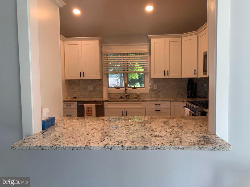 29580 Turnberry Dr Property Photo 5