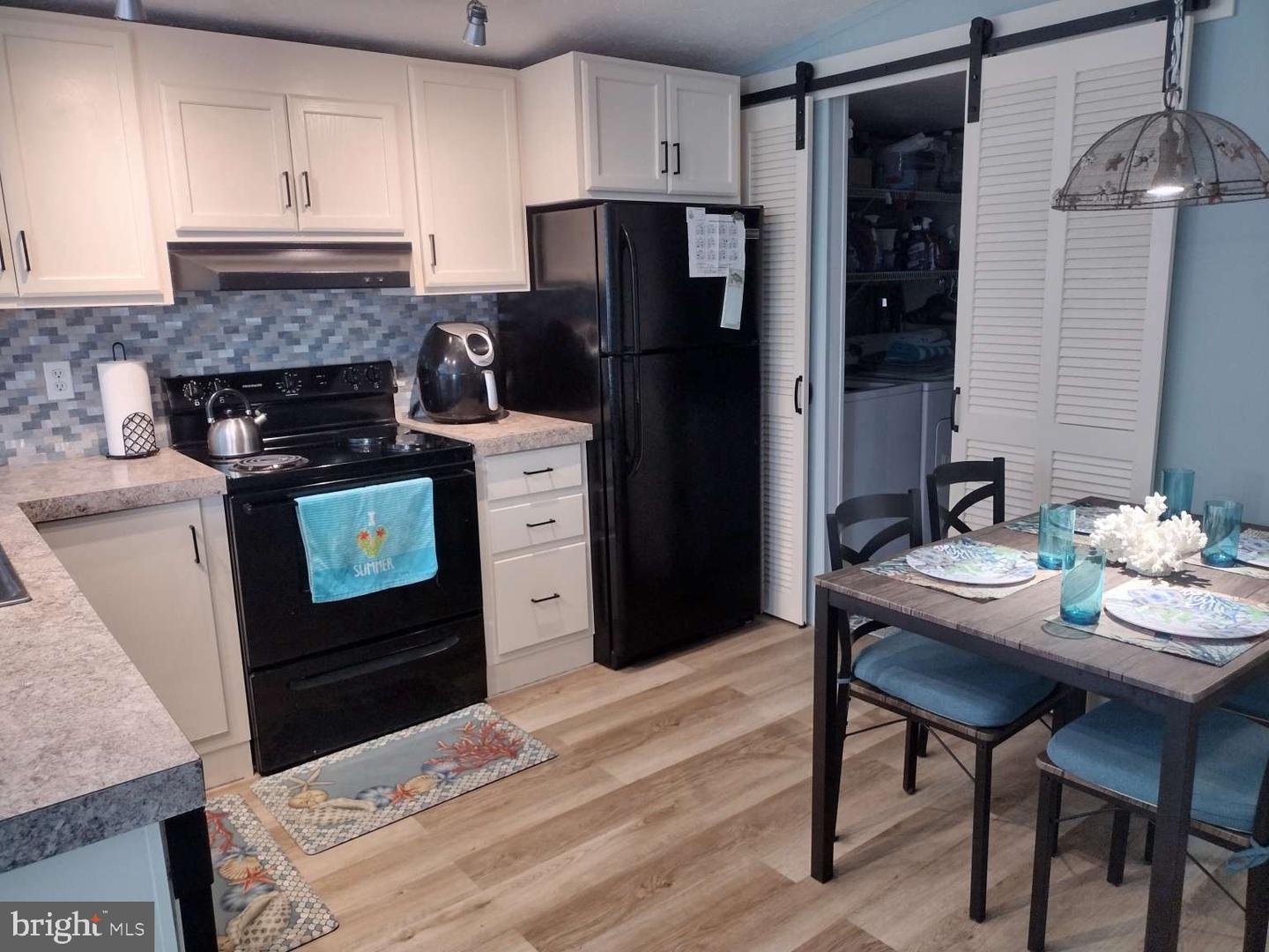 27439 Sea Whip Ln Property Photo 8
