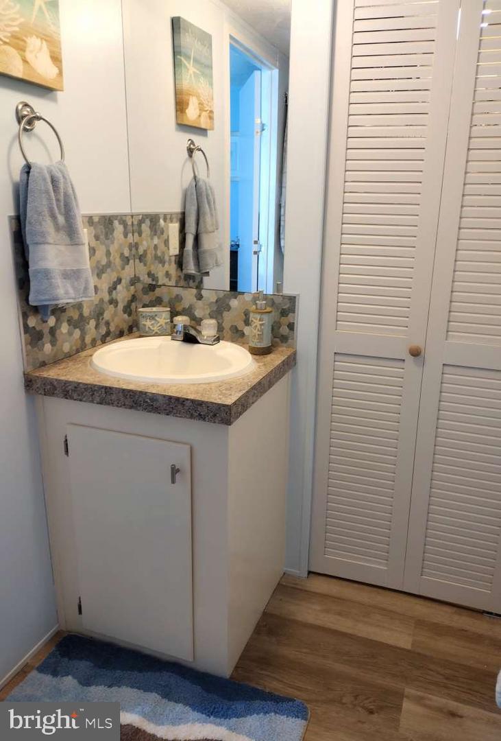 27439 Sea Whip Ln Property Photo 16