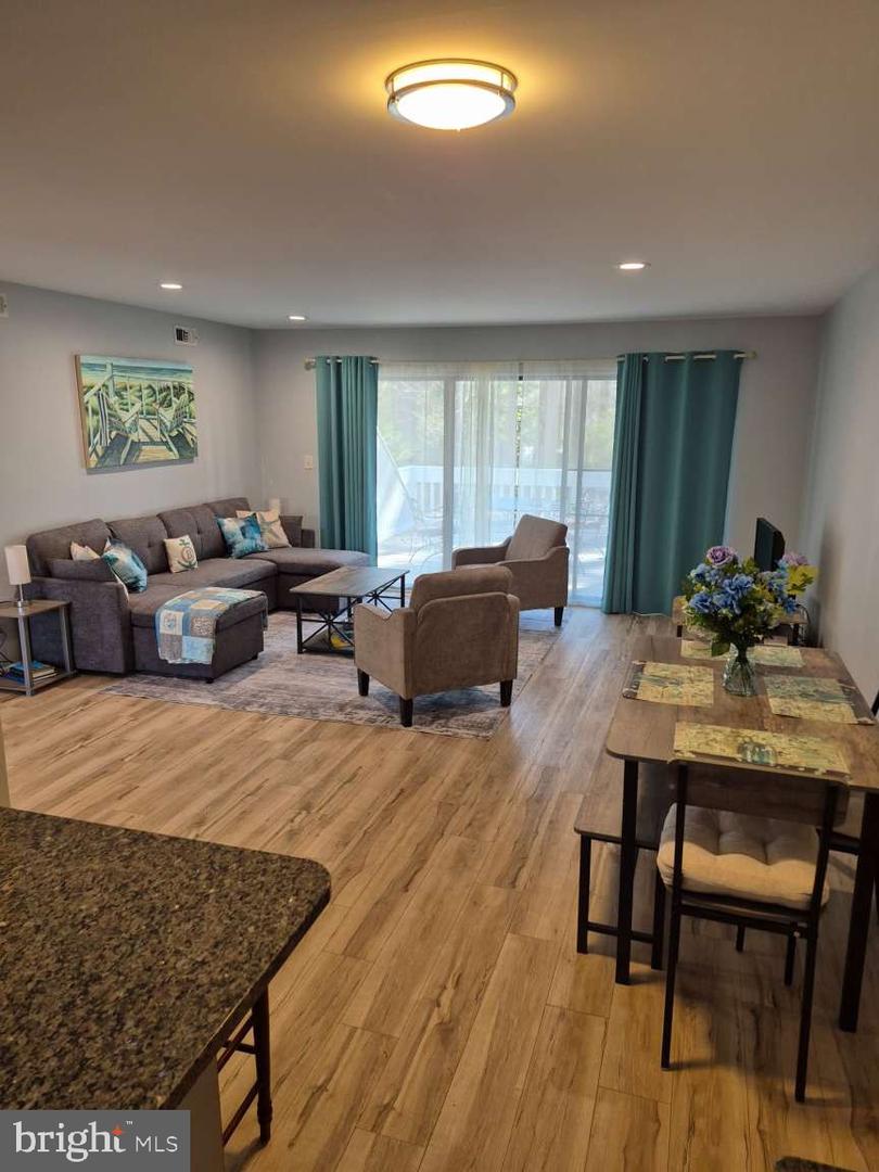 39633 Round Robin Way Property Photo 1