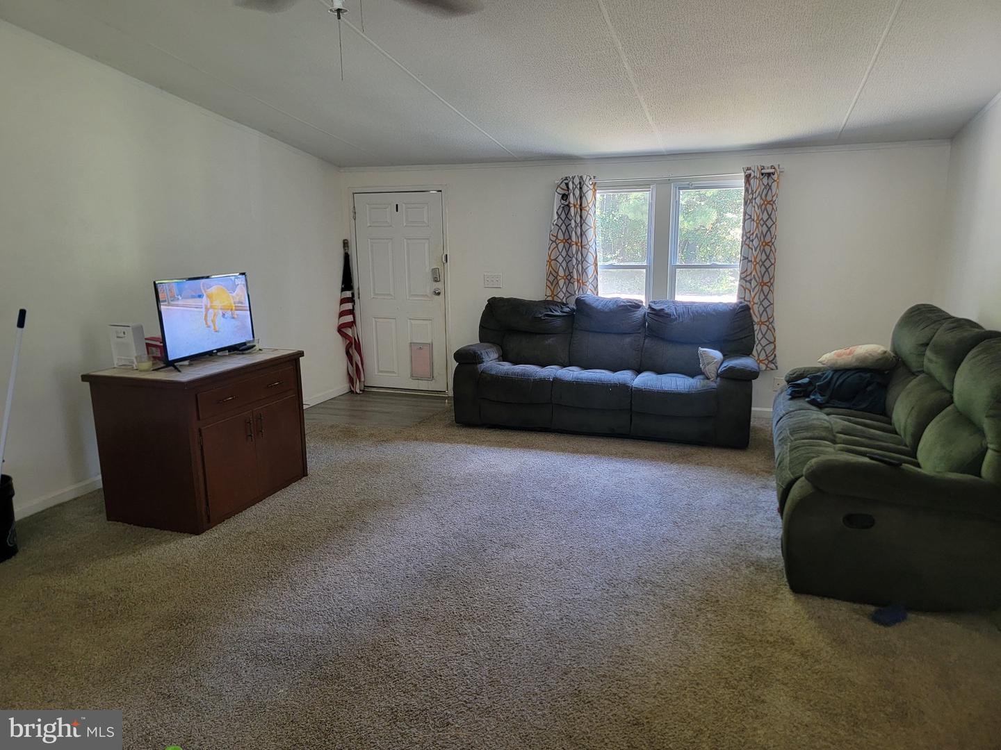 9152 Cubbage Way Property Photo 5