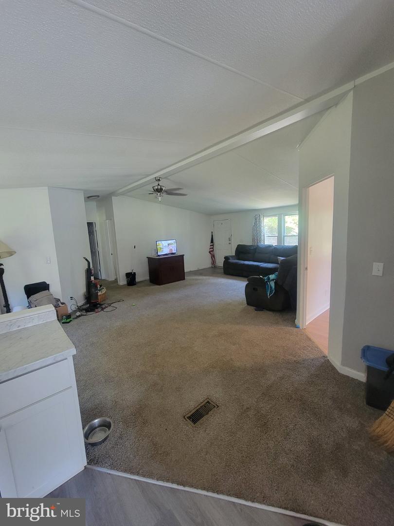 9152 Cubbage Way Property Photo 6
