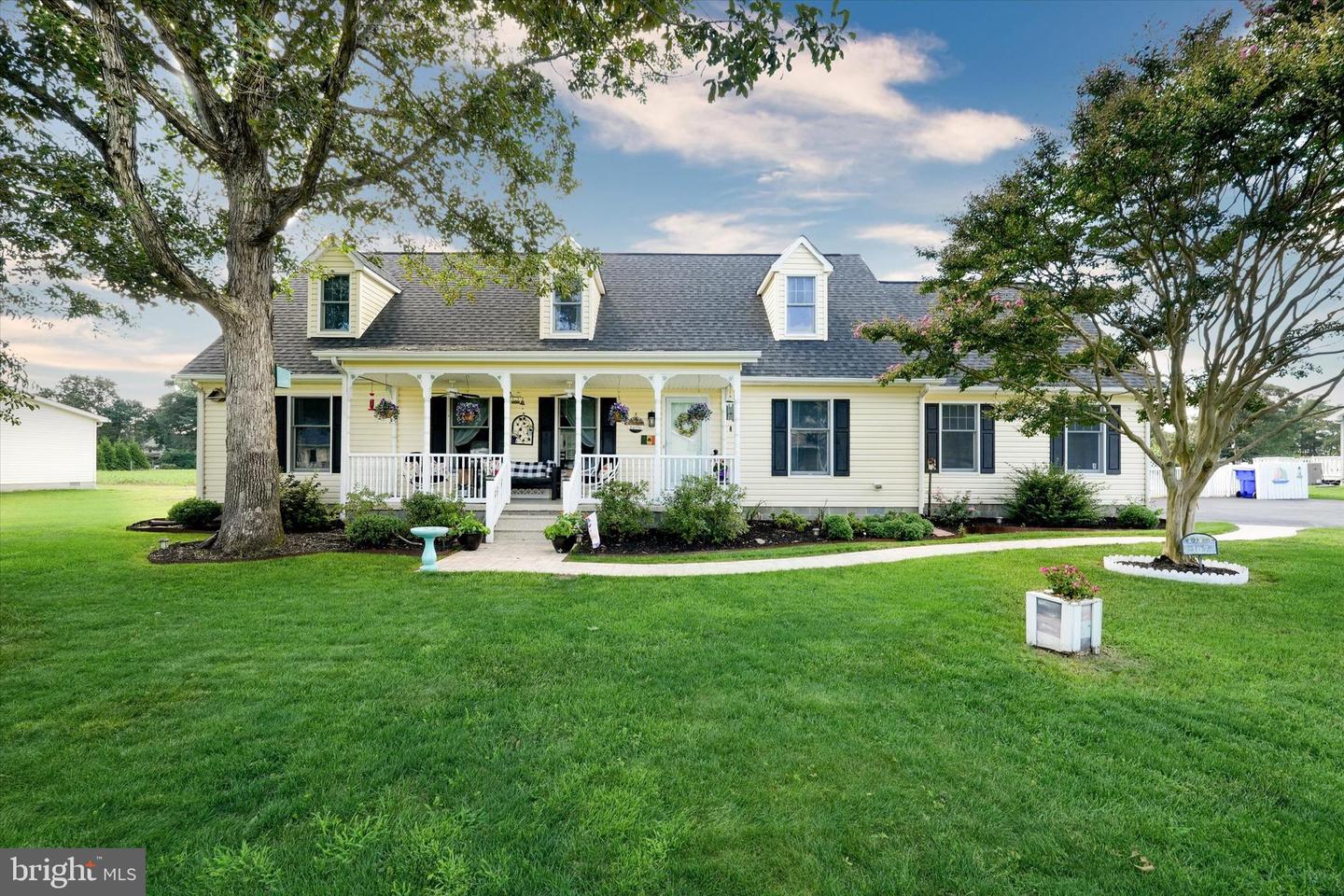 107 PEBBLE DR