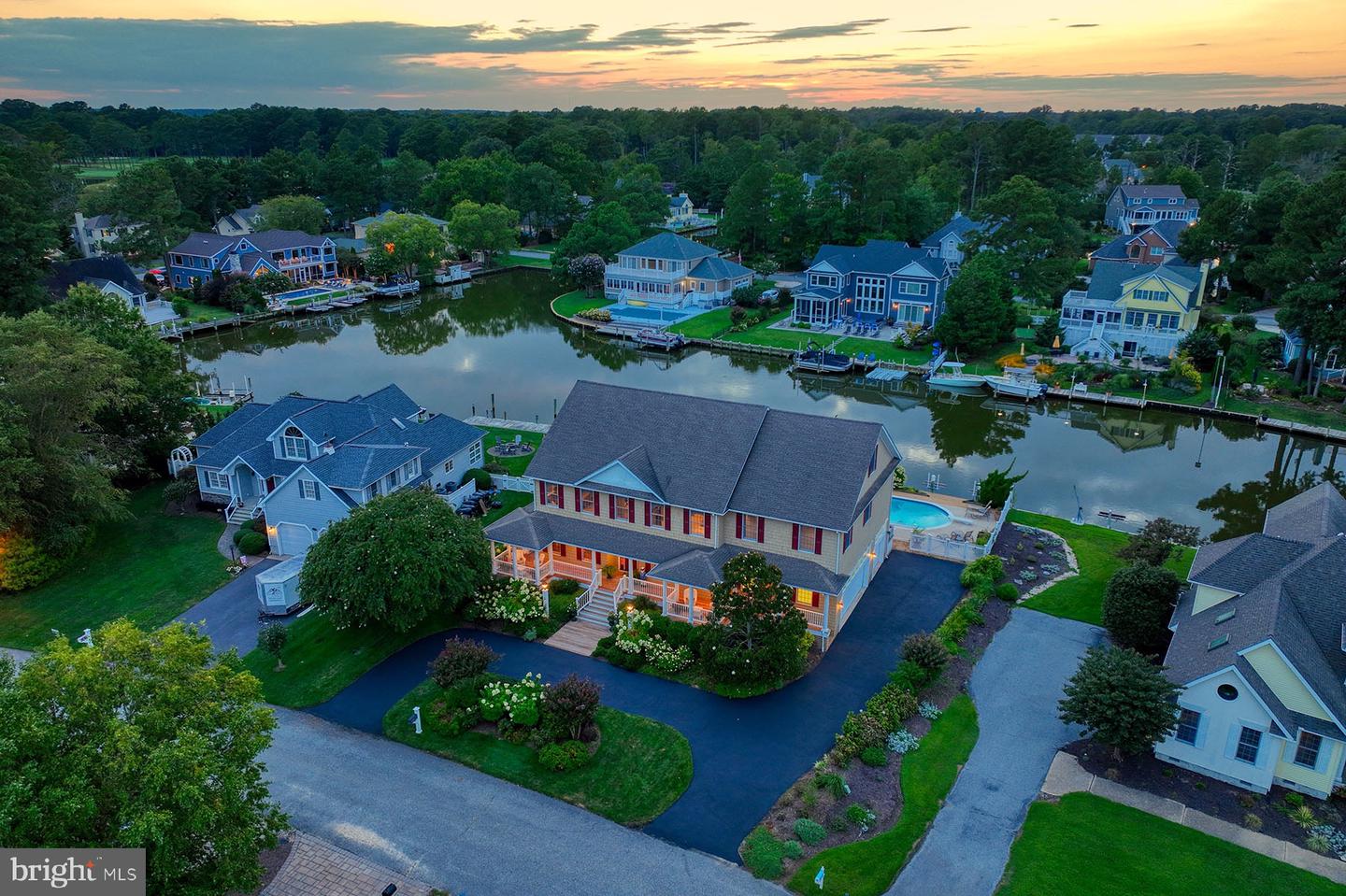 142 TORQUAY CT