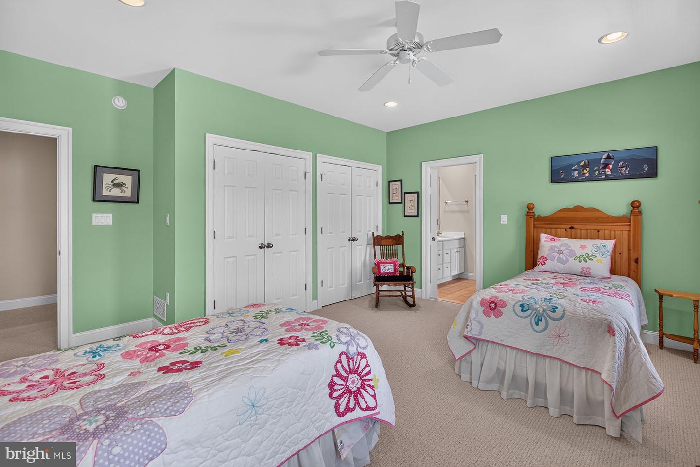 142 Torquay Ct Property Photo 57