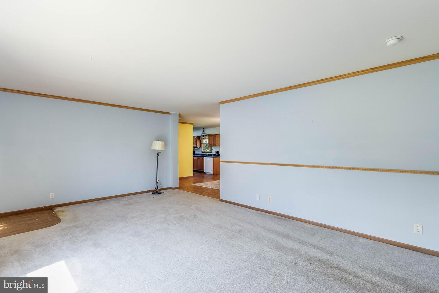 10343 Waller Rd Property Photo 3