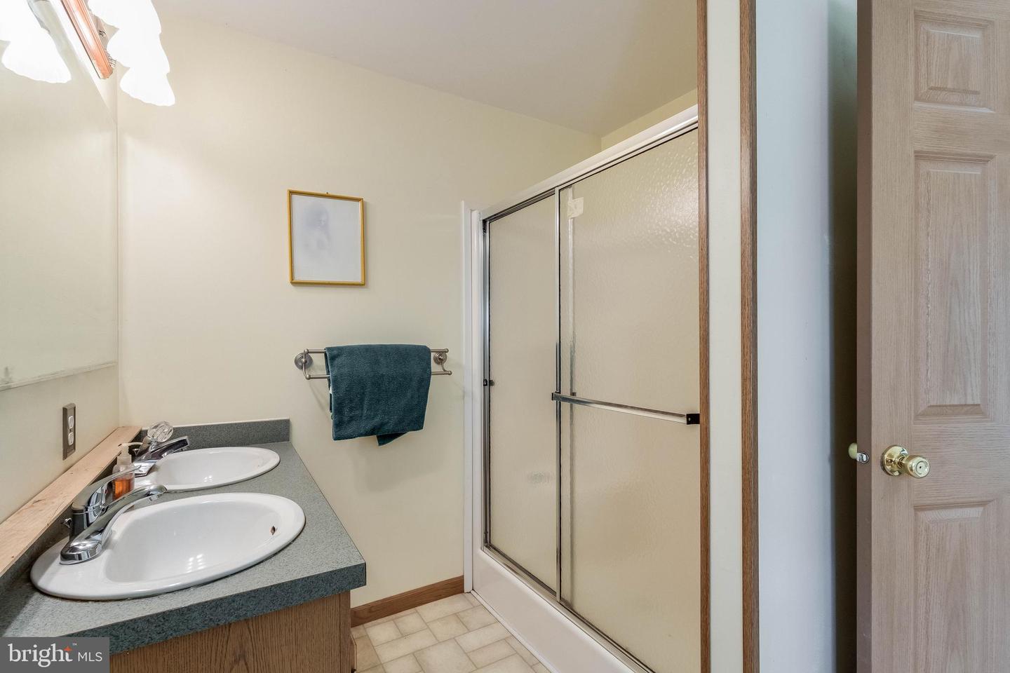 10343 Waller Rd Property Photo 11