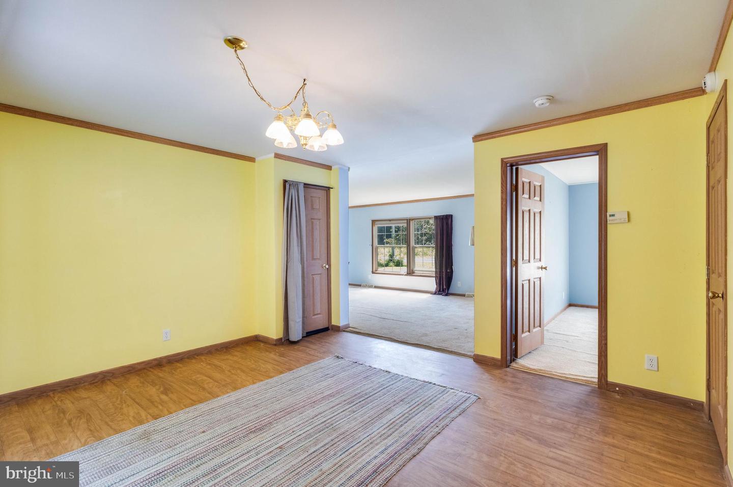 10343 Waller Rd Property Photo 14