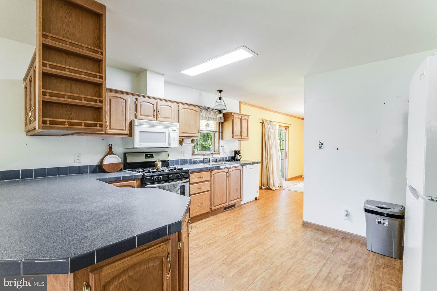 10343 Waller Rd Property Photo 16