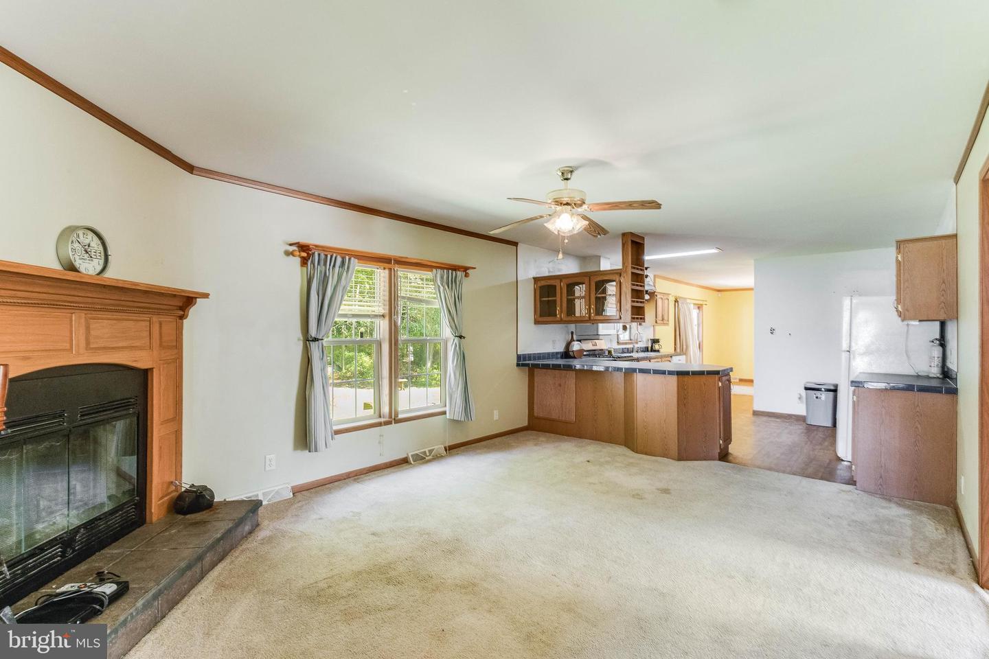 10343 Waller Rd Property Photo 17
