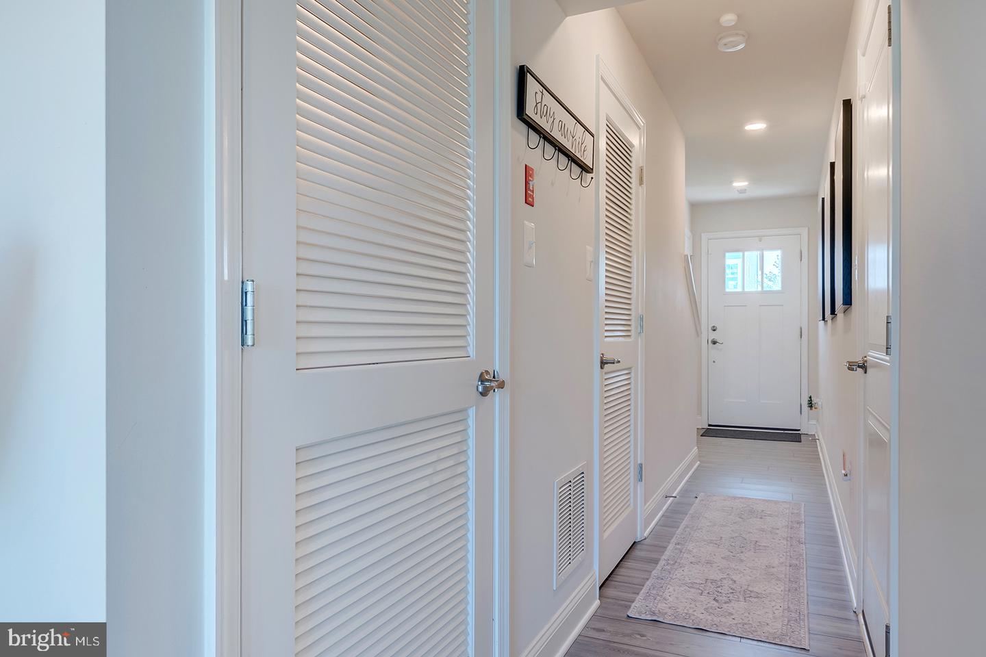 35267 Wright Way Property Photo 6