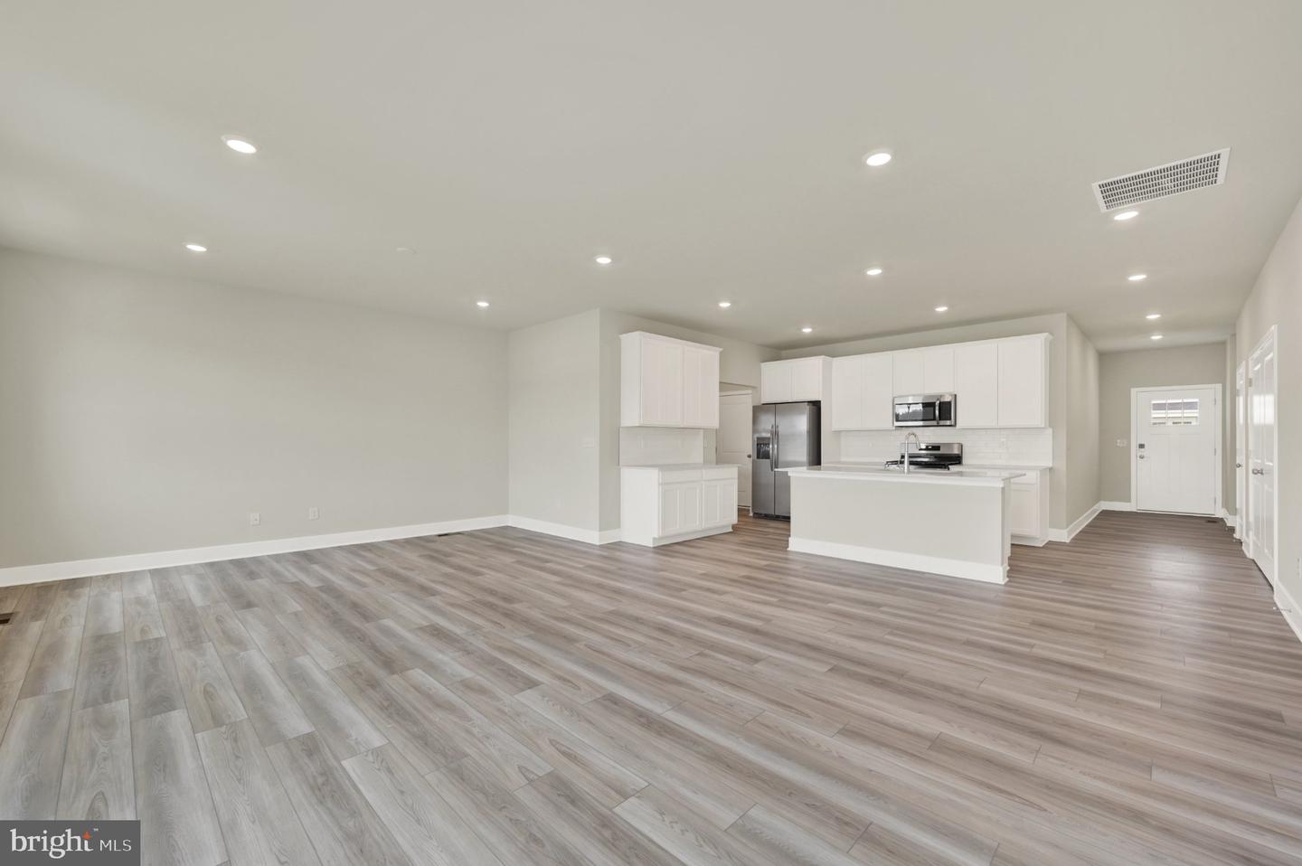 1235 Morris St Property Photo 12
