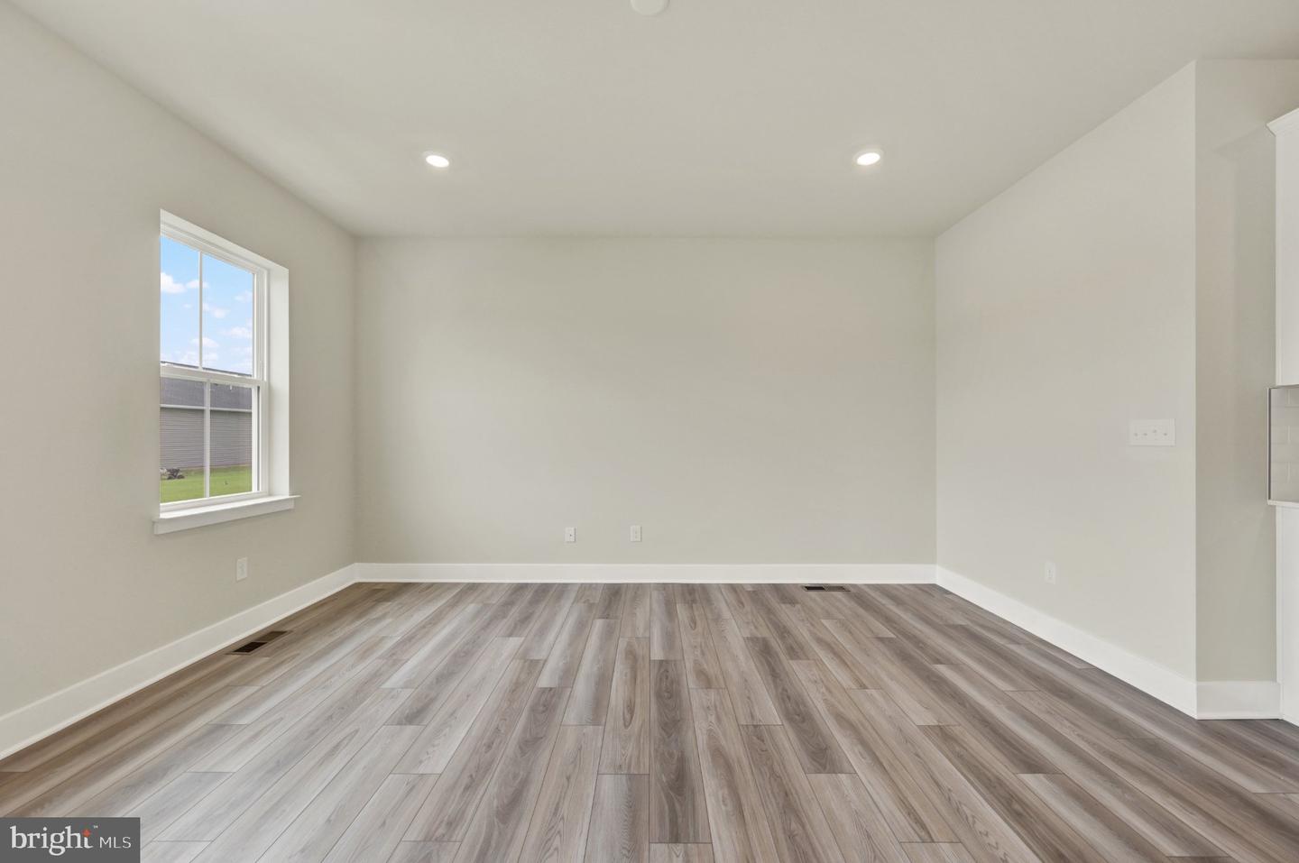1235 Morris St Property Photo 13