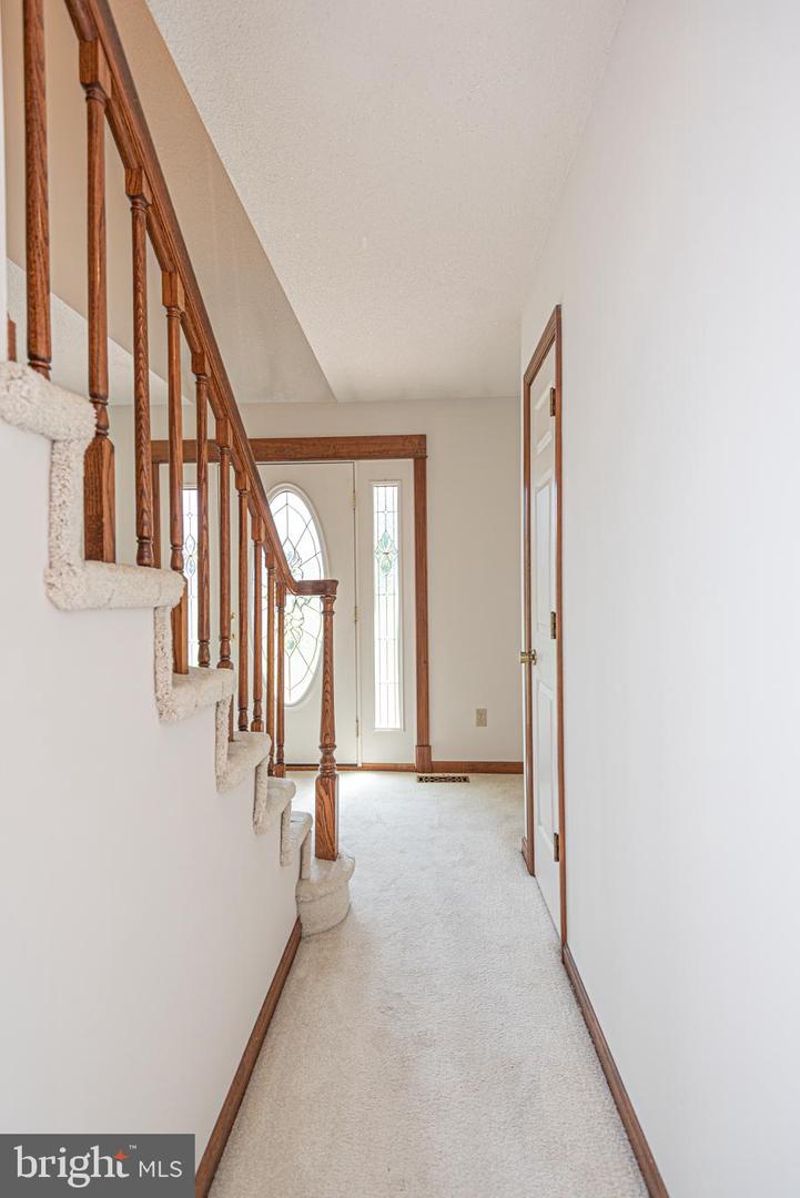 106 Creekside Dr Property Photo 12