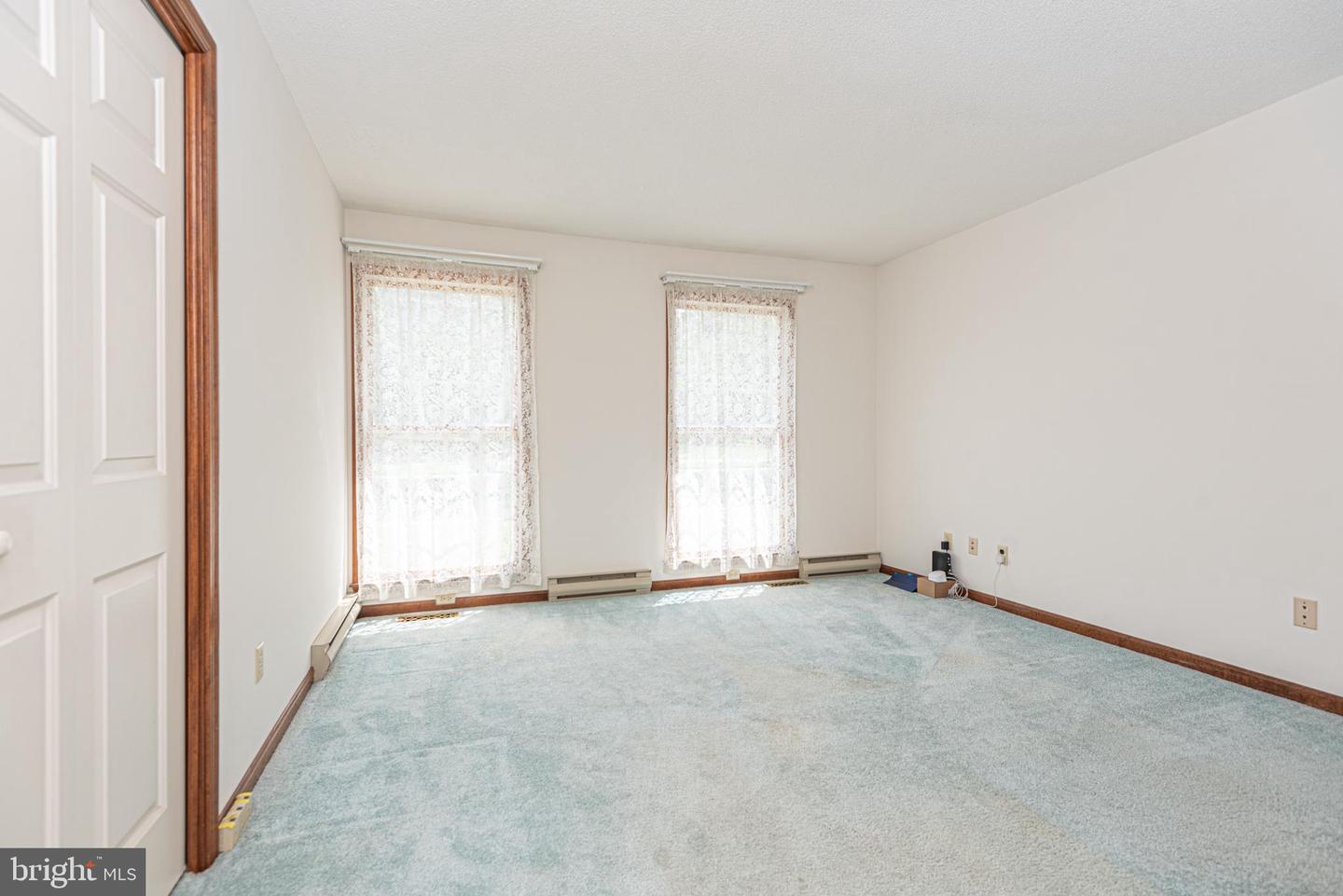 106 Creekside Dr Property Photo 33