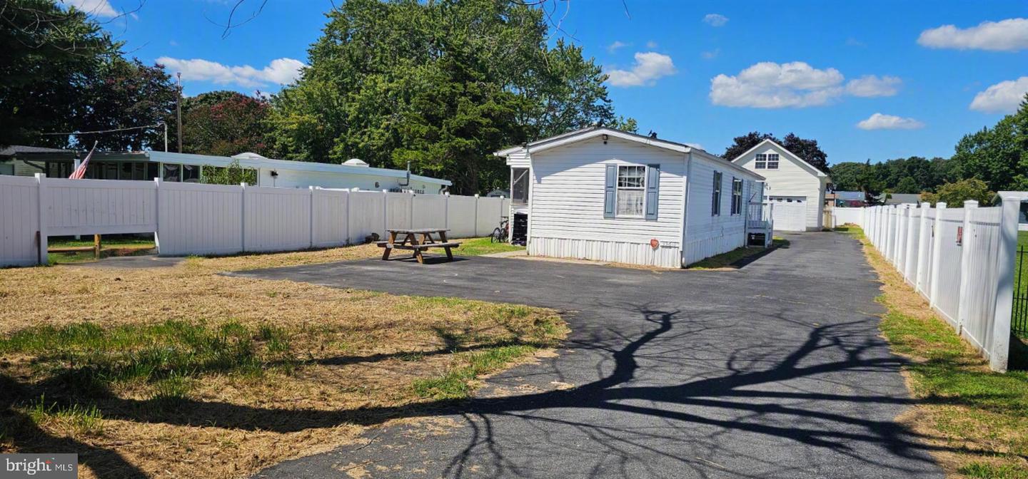 35611 Wolfe Neck Rd Property Photo 1