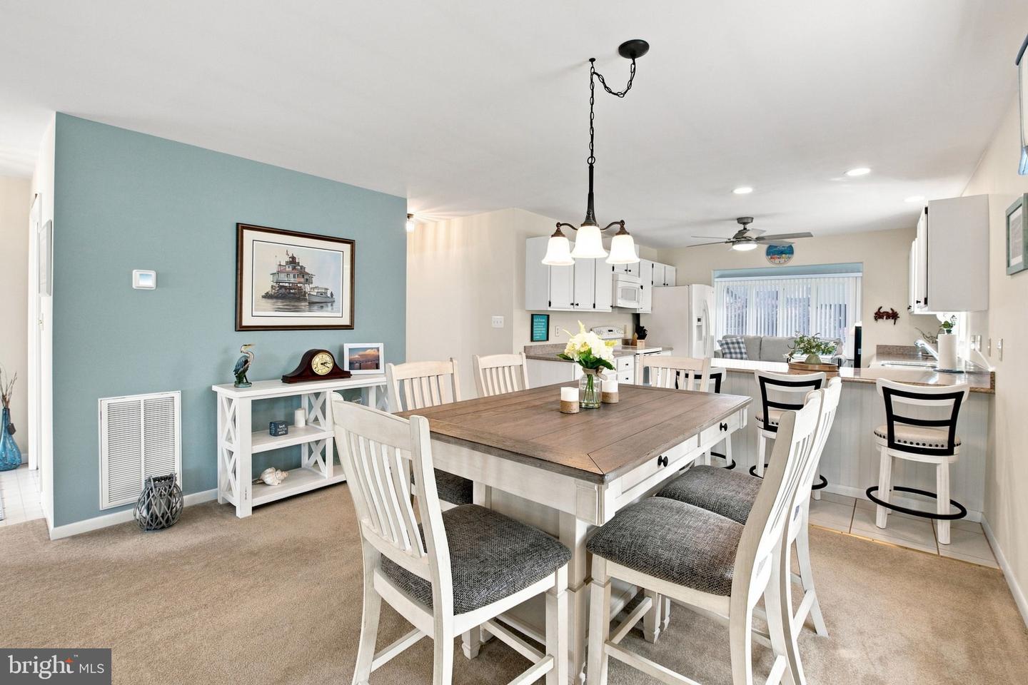36802 Breakwater Run Property Photo 8