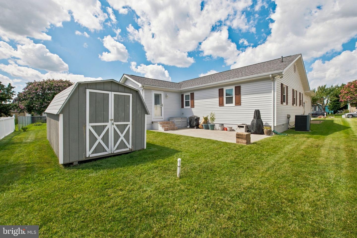 36802 Breakwater Run Property Photo 32
