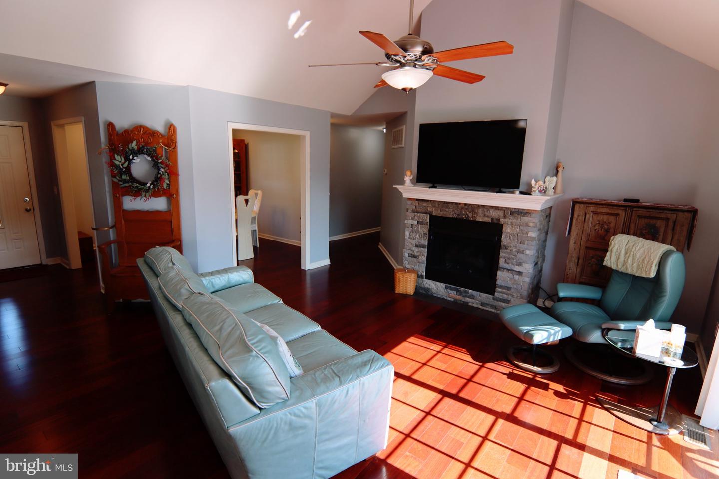 21902 Andalusian Ln Property Photo 4