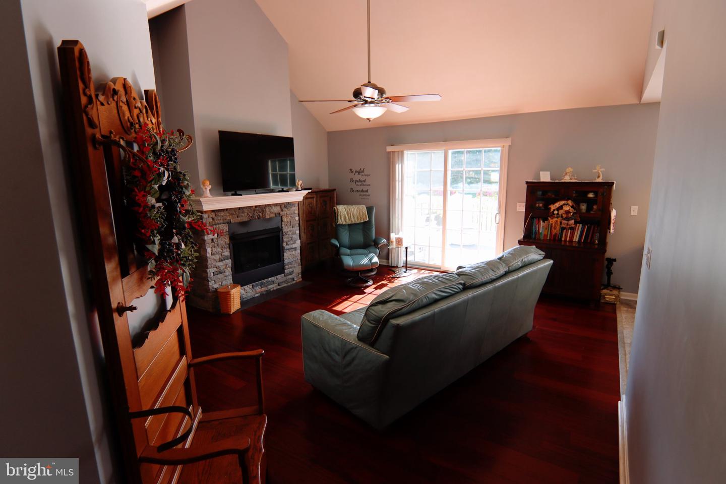 21902 Andalusian Ln Property Photo 5